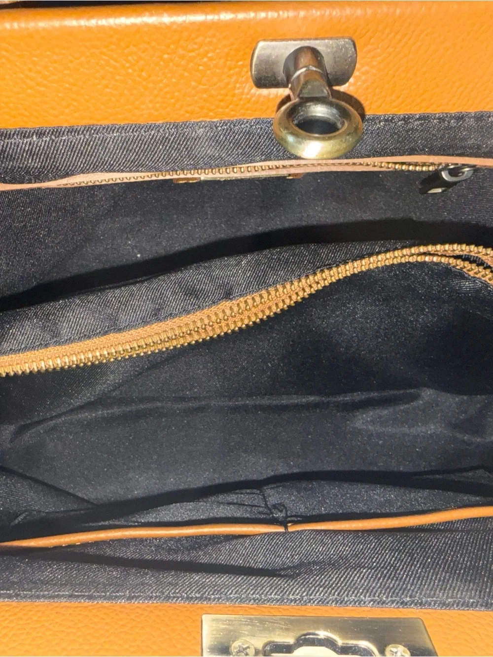 Genuine Leather Handbag - Made in Italy